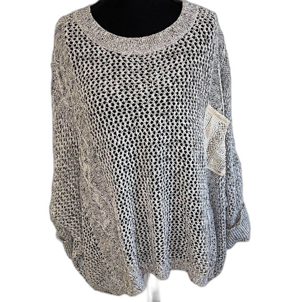 POL Gray Open Weave Crochet Cropped Knit Slouchy Sweater Size Medium